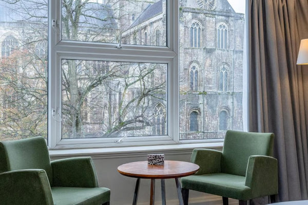Comfy Stay Directly Opposite Winchester Cathedral
